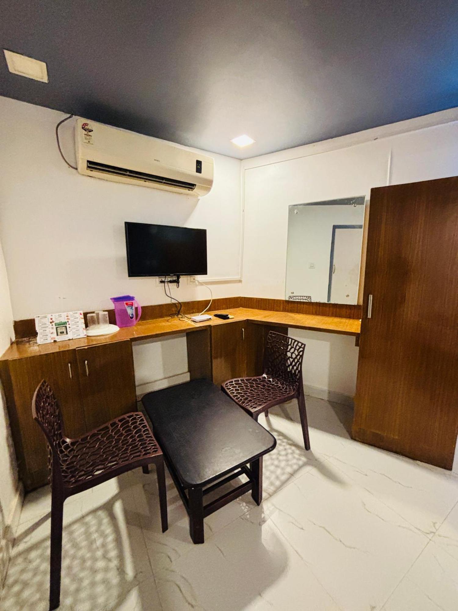 The Elite Beachview Пондичерри Экстерьер фото