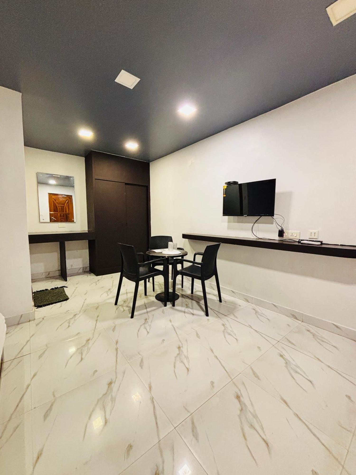 The Elite Beachview Пондичерри Экстерьер фото